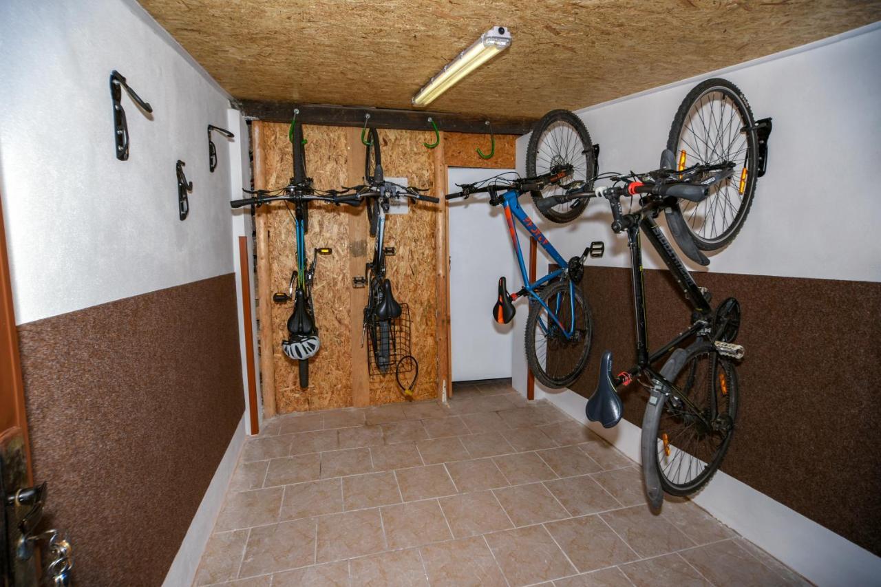 Ubytovani Pod Svetem-Apartman Trebon Ngoại thất bức ảnh